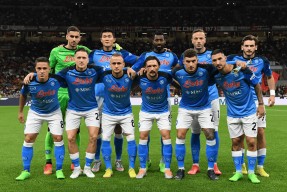 九游会 -清晨体能课后，那不勒斯篮板制胜备战全明星赛，气氛紧张，更衣室氛围转暖的简单介绍