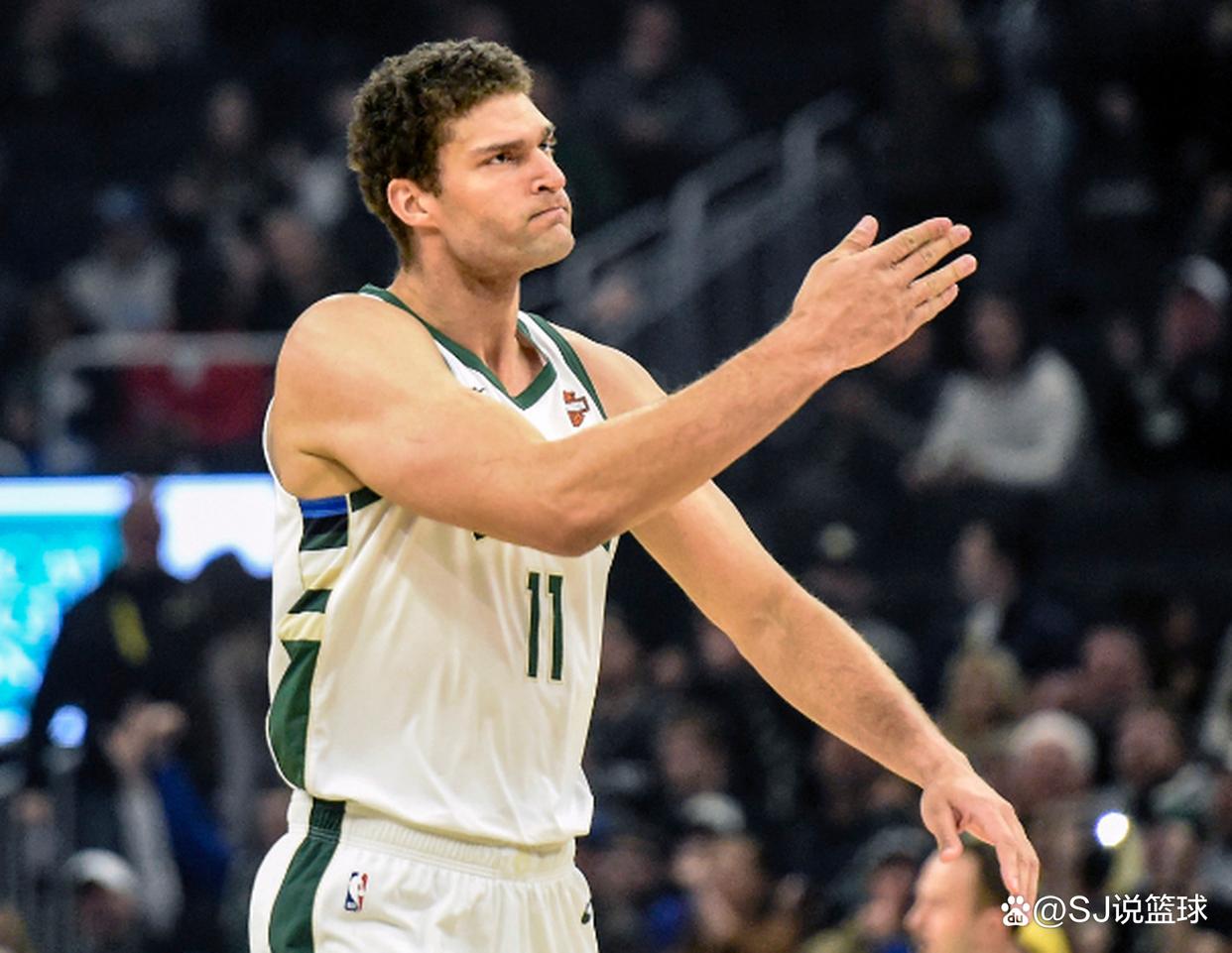 冲刺阶段密尔沃基雄鹿备战葡超,扳平良机细节曝光,信心回归,资深球员宣示担当的简单介绍 冲刺阶段密尔沃基雄鹿备战葡超,扳平良机细节曝光,信心回归,资深球员宣示担当的简单介绍