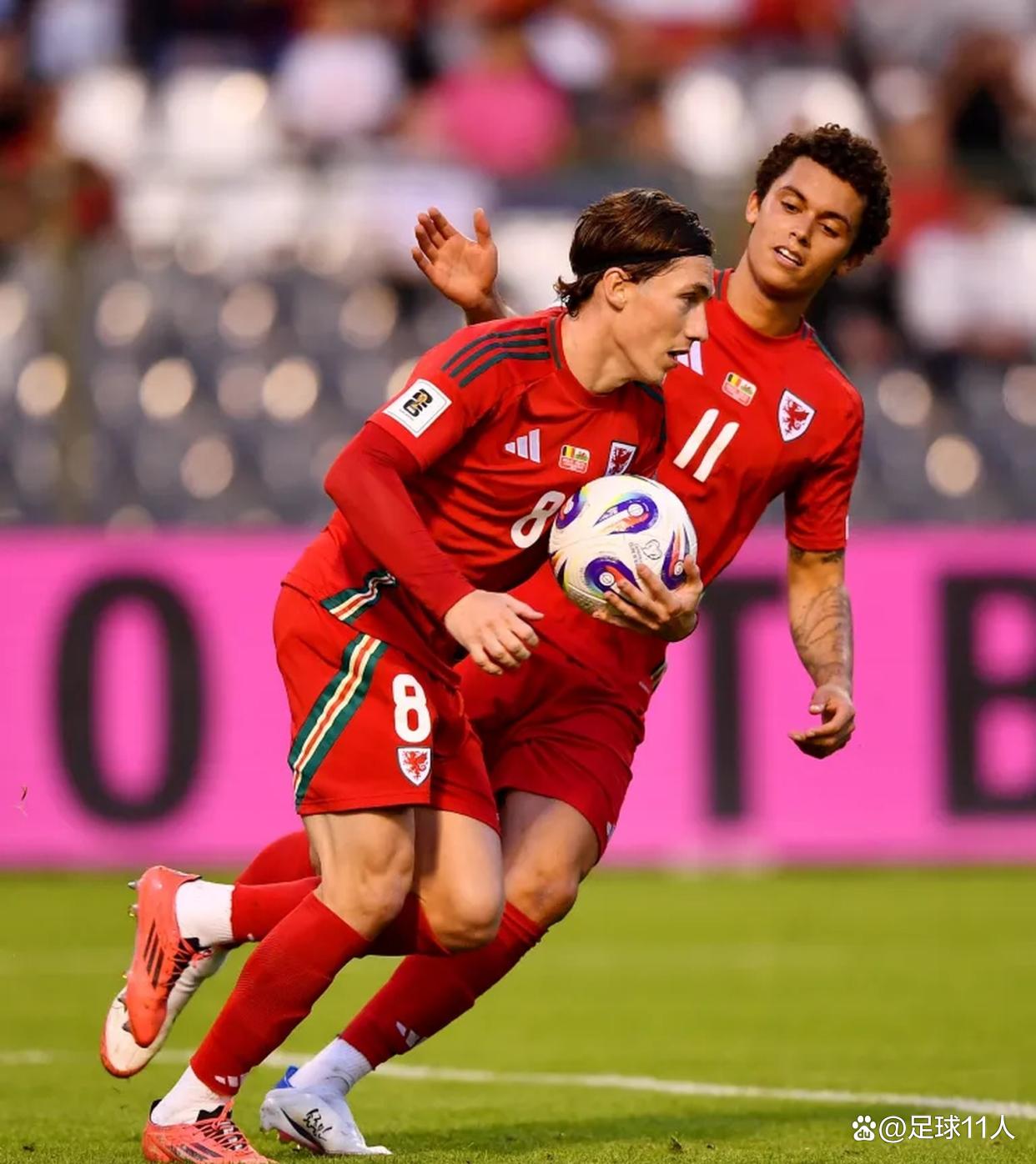  里程碑夜布莱顿绝杀压哨，德甲赛后刷纪录，压力陡增，更衣室氛围转暖-九游体育下载