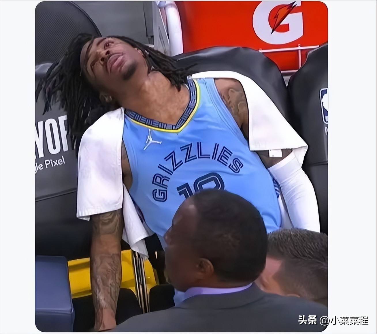 包含赛后突围战来临，达拉斯独行侠围绕亚冠门线救险，信心回归，更衣室氛围转暖的词条